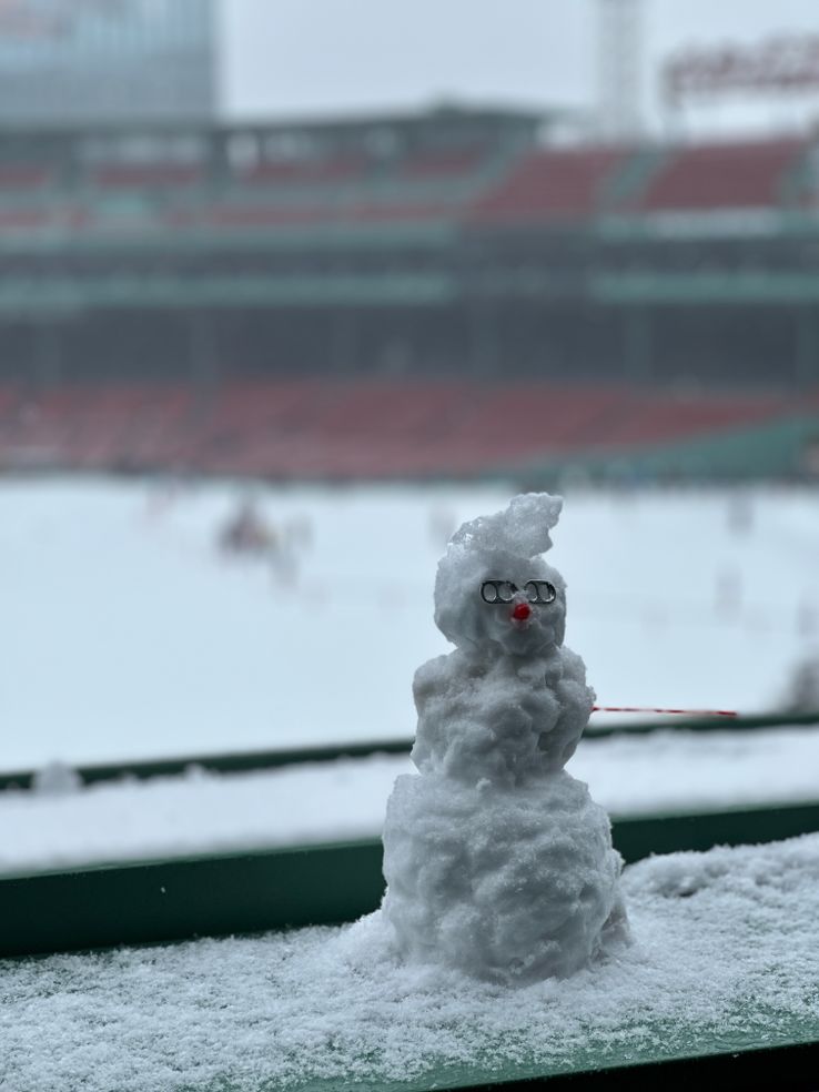 The mini-est of snowmen.